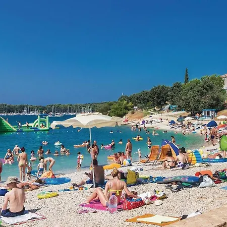 1 Bedroom Stunning In Apartment Pula