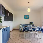 Lägenhet 1 Bedroom Stunning In