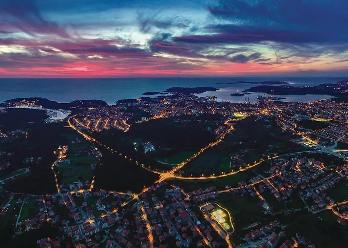 1 Bedroom Stunning In Apartman Pula