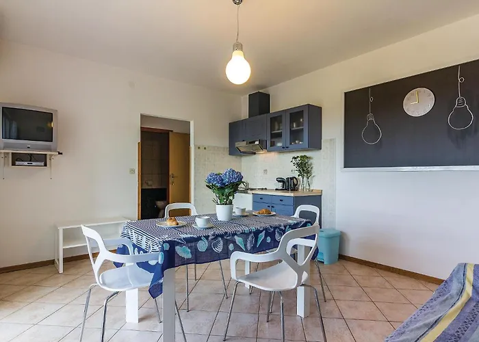 1 Bedroom Stunning In Appartement *