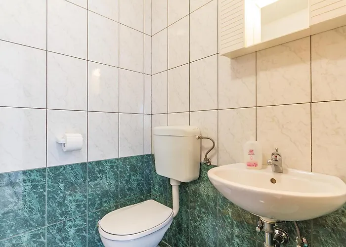 Apartment 1 Bedroom Stunning In